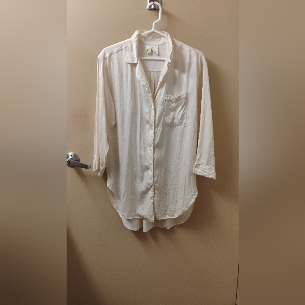 Vintage 1980s Victoria's Secret Gold Crown Label Silk Button Down Sleep Shirt